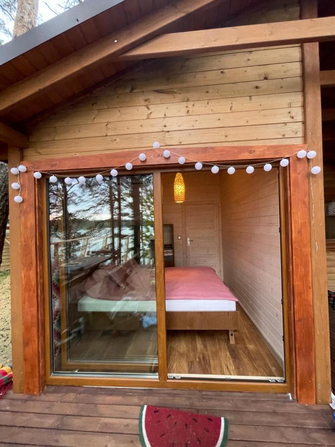 Ferienhaus Dziesiatka Nad Samym Jeziorem - Pierwsza Linia