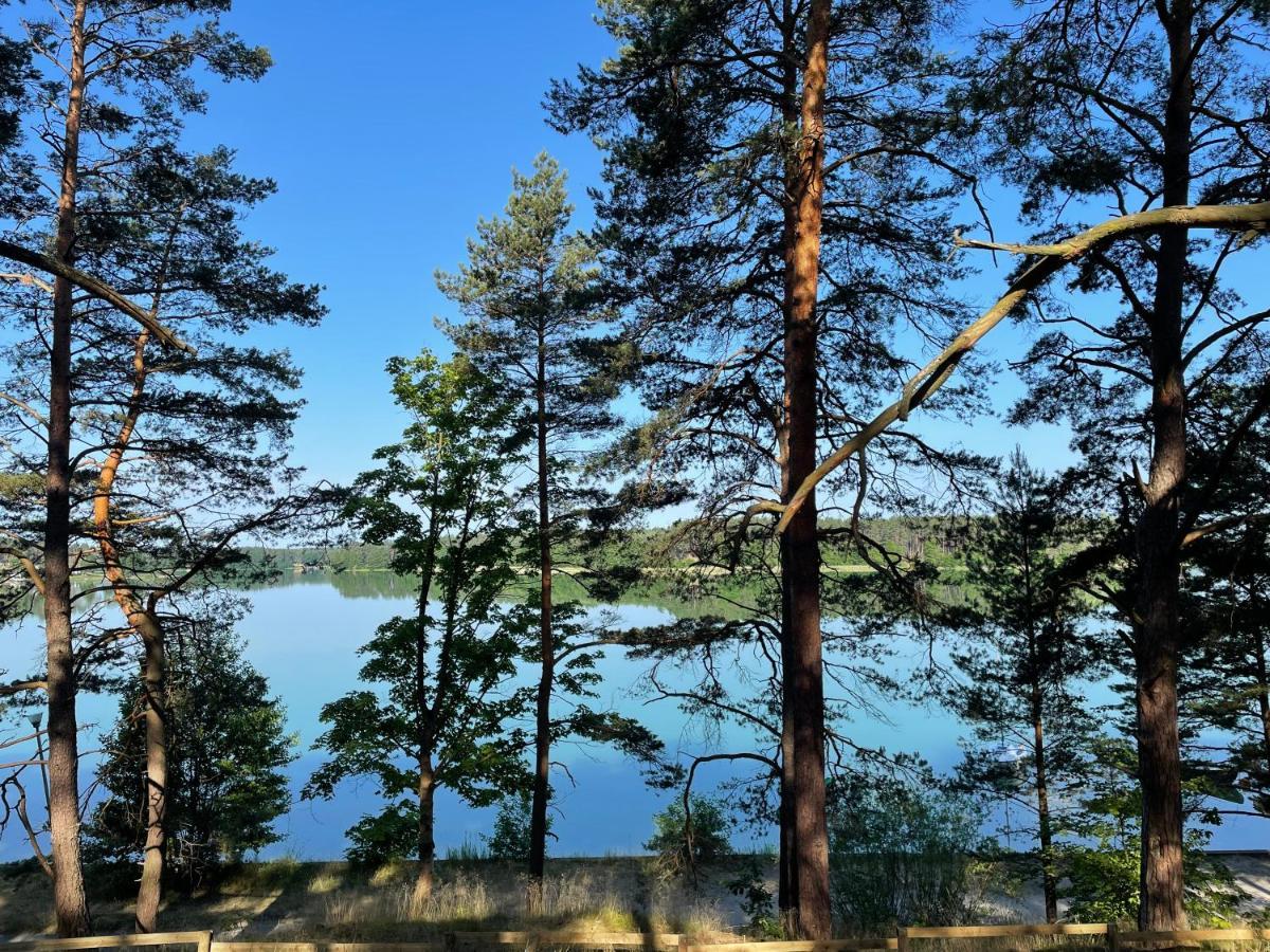 Ferienhaus Dziesiatka Nad Samym Jeziorem - Pierwsza Linia Borsk