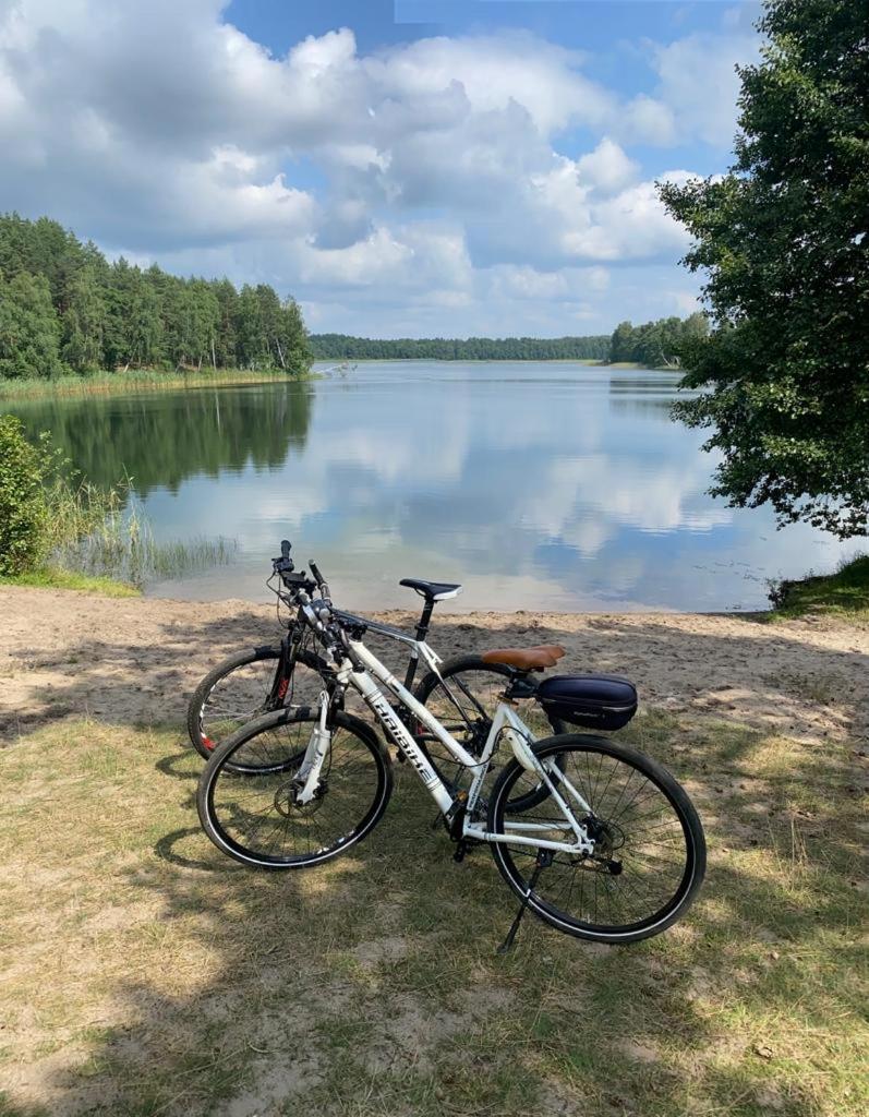Dziesiatka Nad Samym Jeziorem - Pierwsza Linia Ferienhaus